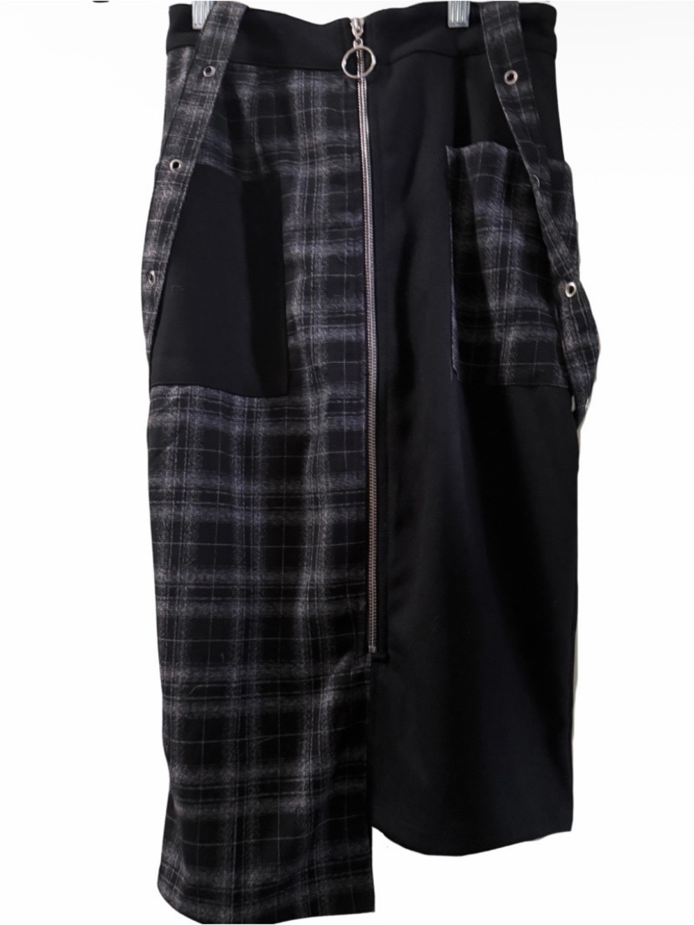 disturbia midi a-line skirt with suspenders black and plaid in US size 4